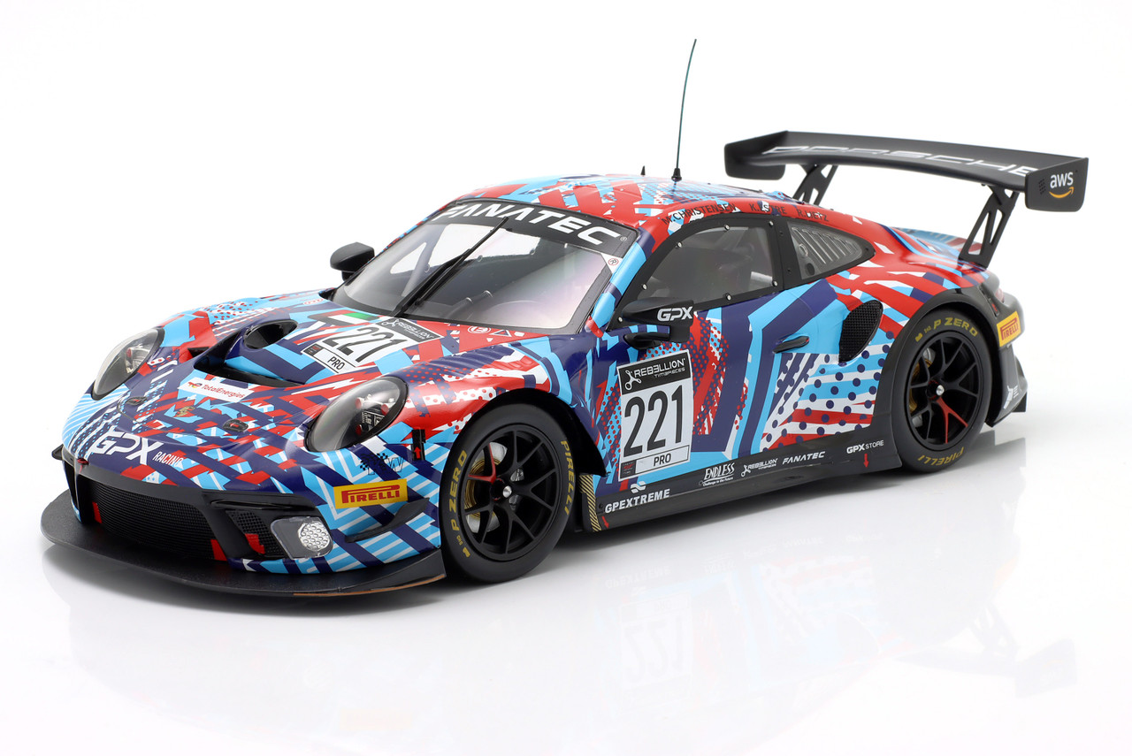 1/18 Ixo 2022 Porsche 911 GT3 R #221 Test Days 24h Spa GPX Martini