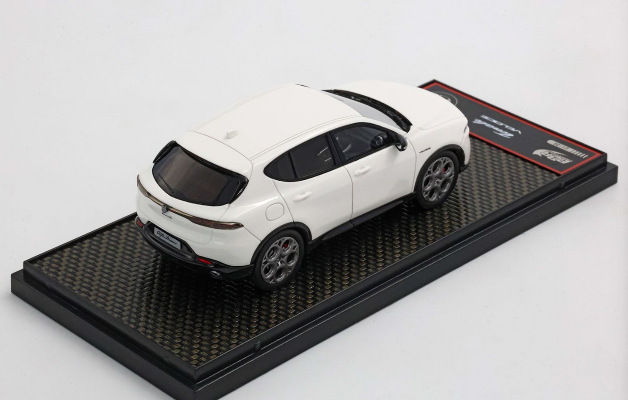 1/43 BBR Alfa Romeo Tonale Veloce (Alfa White) Car Model Limited 20 Pieces