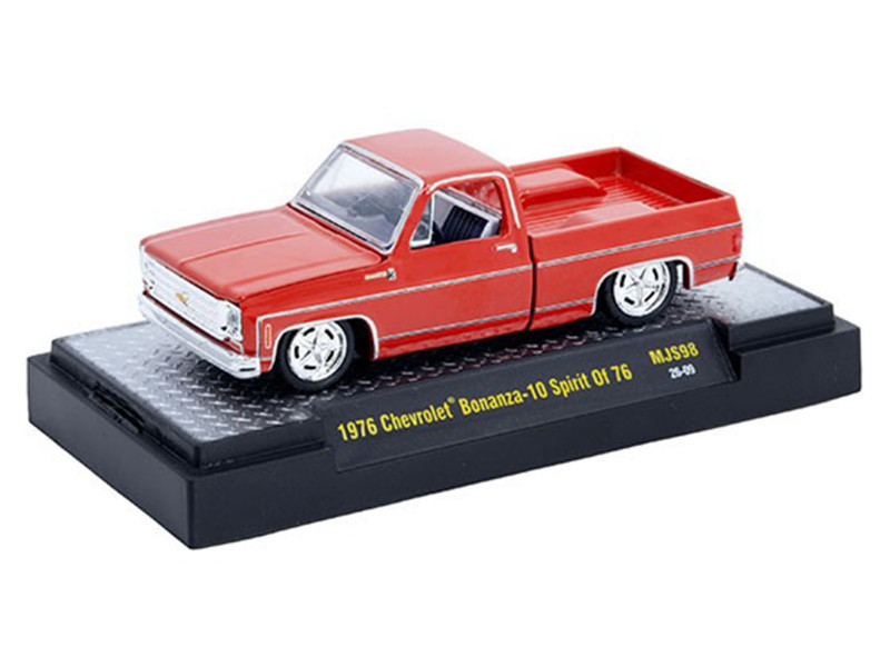 1/64 M2 Machines 1976 Chevrolet Silverado Bonanza-10 SPIRIT OF 76 Squarebody USA Special Edition (Red) Diecast Car Model