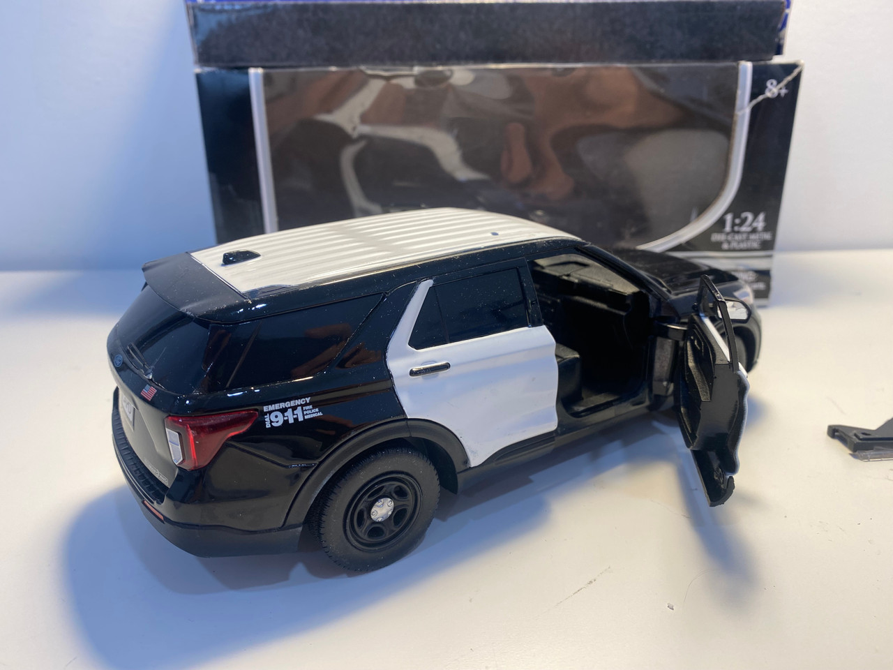 DAMAGED AS-IS 1/24 Motormax 2022 Ford Explorer Police Interceptor Utility Black and White "Los Angeles Police Department (LAPD)" Diecast Car Model