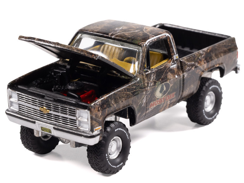 1983 Chevrolet Silverado Pickup Truck "Mossy Oak" Camouflage Livery "Big Country Collectibles" 2025 Series 1/64 Diecast Model Car by Auto World