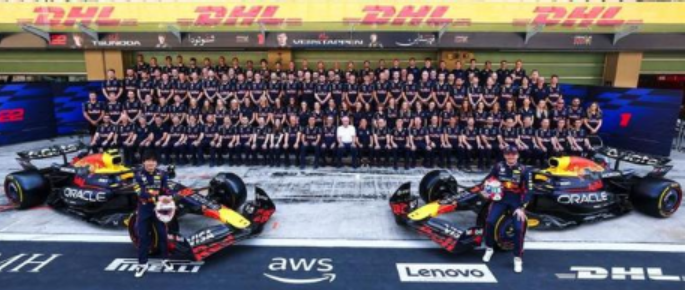 1/64 Spark 2-Car Set 2025 Formula 1 Oracle Red Bull Racing RB21 #1 & #22 Abu Dhabi GP 2025 Max Verstappen & Yuki Tsunoda ありがとう、ユウキ Thank You, Yuki Car Model