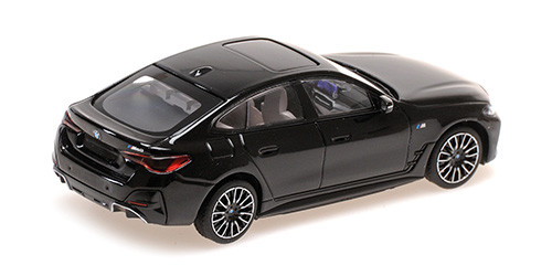 1/43 Minichamps 2022 BMW i4 M50 (Black Metallic) Diecast Car Model
