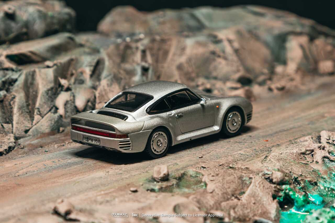 1/64 Tarmac Works Porsche 959 (Silver) Diecast Car Model