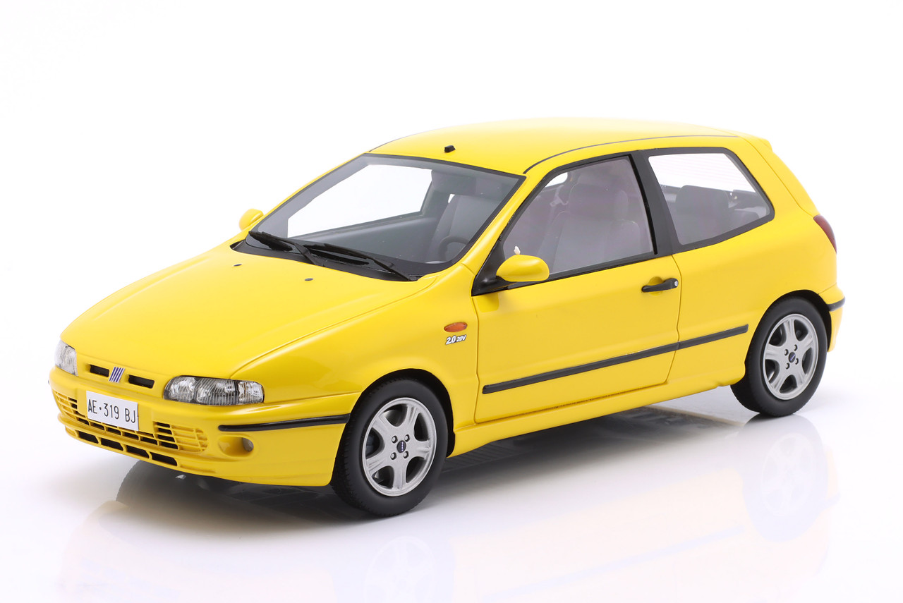 1/18 Mitica 1995 Fiat Bravo HGT 2.0 20V (Yellow) Car Model