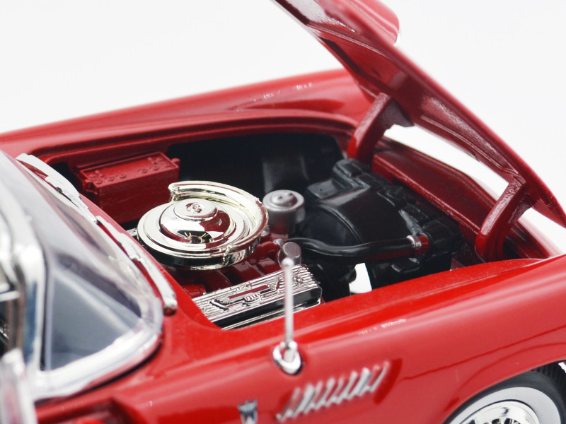 1/18 Motormax 1956 Ford Thunderbird Hardtop (Red with White Top) Diecast Car Model