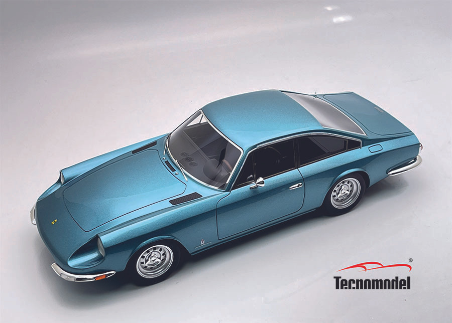 1/18 Tecnomodel Ferrari 365 GT 2+2 1967 Calfifornia Metallic Azure Blue Car Model