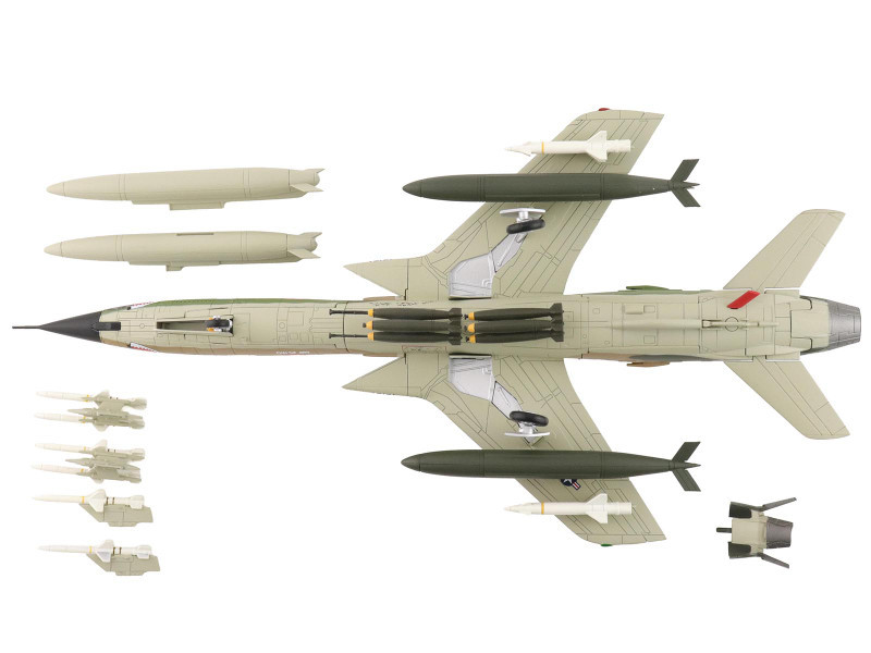 Republic F-105F Thunderchief Fighter-Bomber Aircraft "63-8299 Peach 91 128th Tactical Fighter Squadron Georgia ANG Dobbins Air Reserve Base" United States Air Force "Air Power Series" 1/72 Diecast Model by Hobby Master