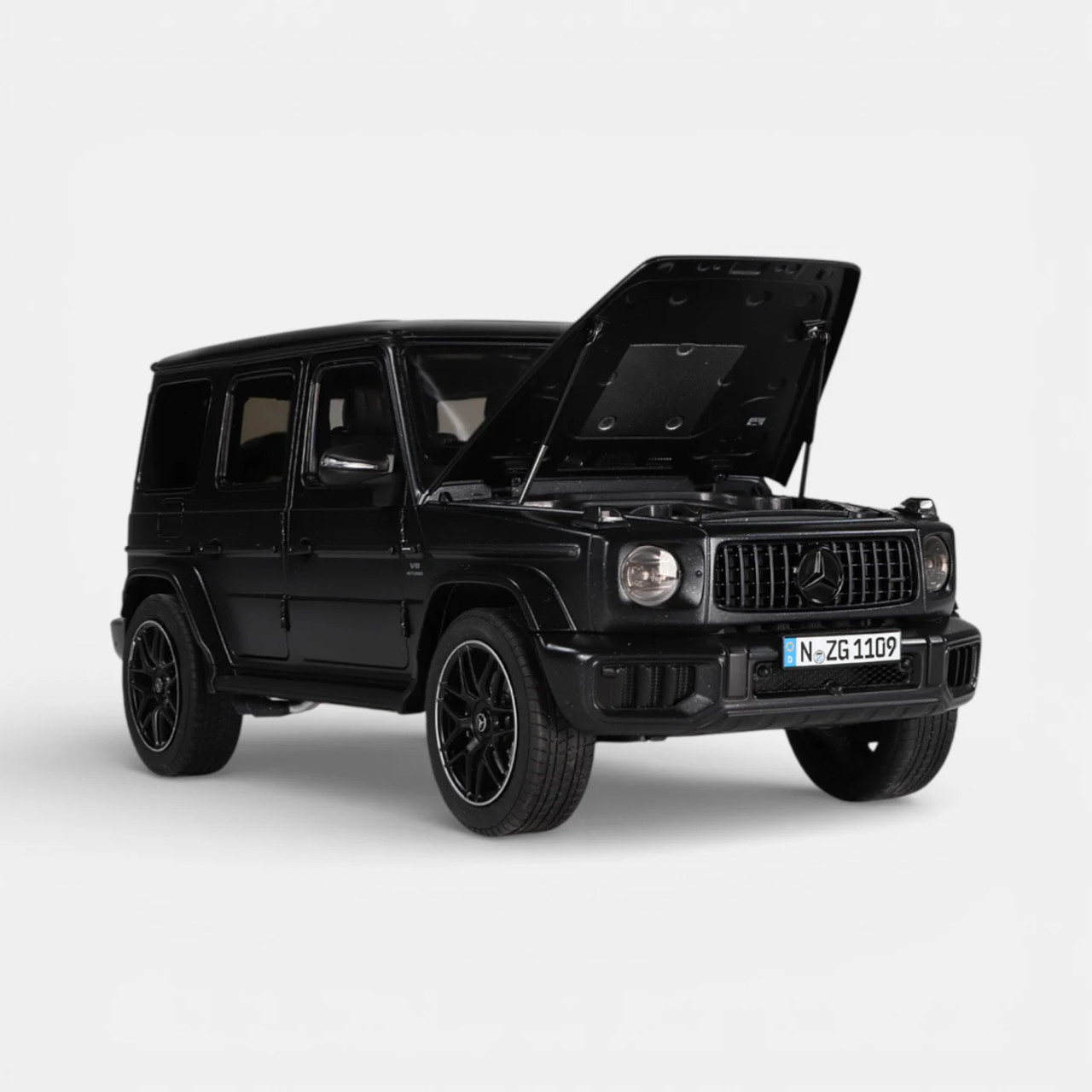 Mercedes-AMG G63 4×4 1/18 新品　未使用 1/18 NZG 2025 Mercedes-AMG G63 AMG W465 4x4² Standard (Nightblack