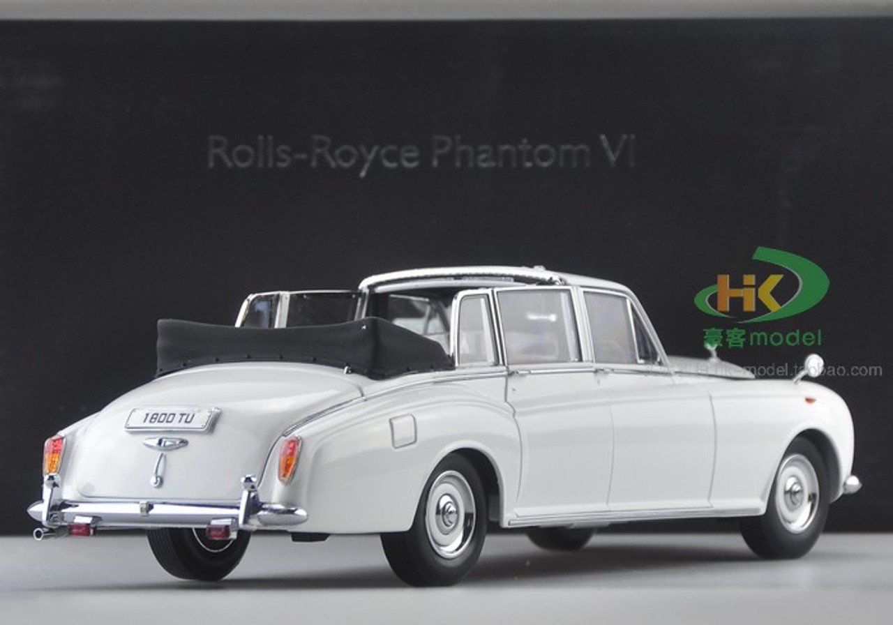 1/18 Dealer Edition 1967 Rolls-Royce Phantom VI (White) Convertible Diecast Car Model