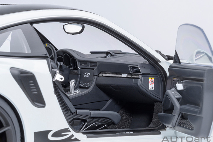 1/18 AUTOart Porsche 911 (991.2) GT3 RS Weissach Package (White) Car Model