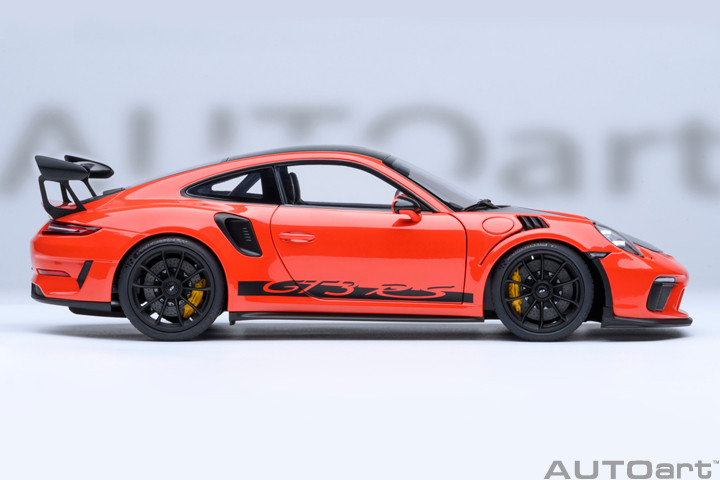 1/18 AUTOart Porsche 911 (991.2) GT3 RS Weissach Package (Lava