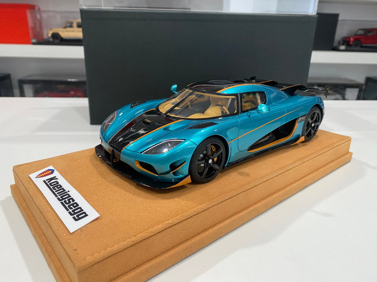 1/18 GT Spirit 2016 Koenigsegg Agera RSR (Blue) Resin Car Model with Custom Mounted Showcase