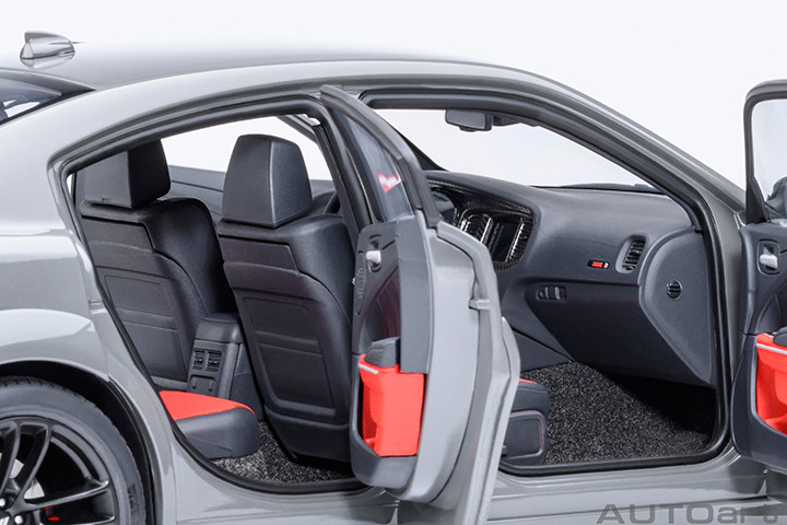 1/18 AUTOart Dodge Charger Scat Pack Widebody (Destroyer Grey) Car Model