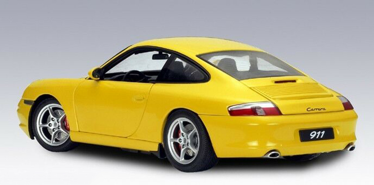 1/18 AUTOart 2001 Porsche 911 Carrera Coupe (996) (Yellow) Diecast