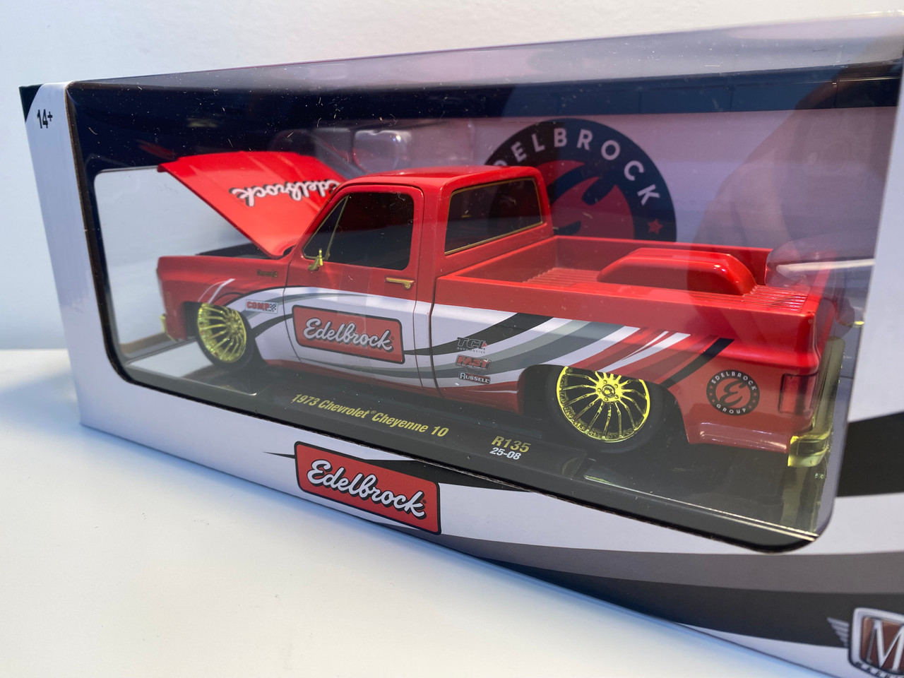 CHASE CAR 1/24 M2 Machines 1973 Chevrolet Cheyenne 10 Pickup Truck "Edelbrock" Red with Graphics Limited Edition Diecast Car Model