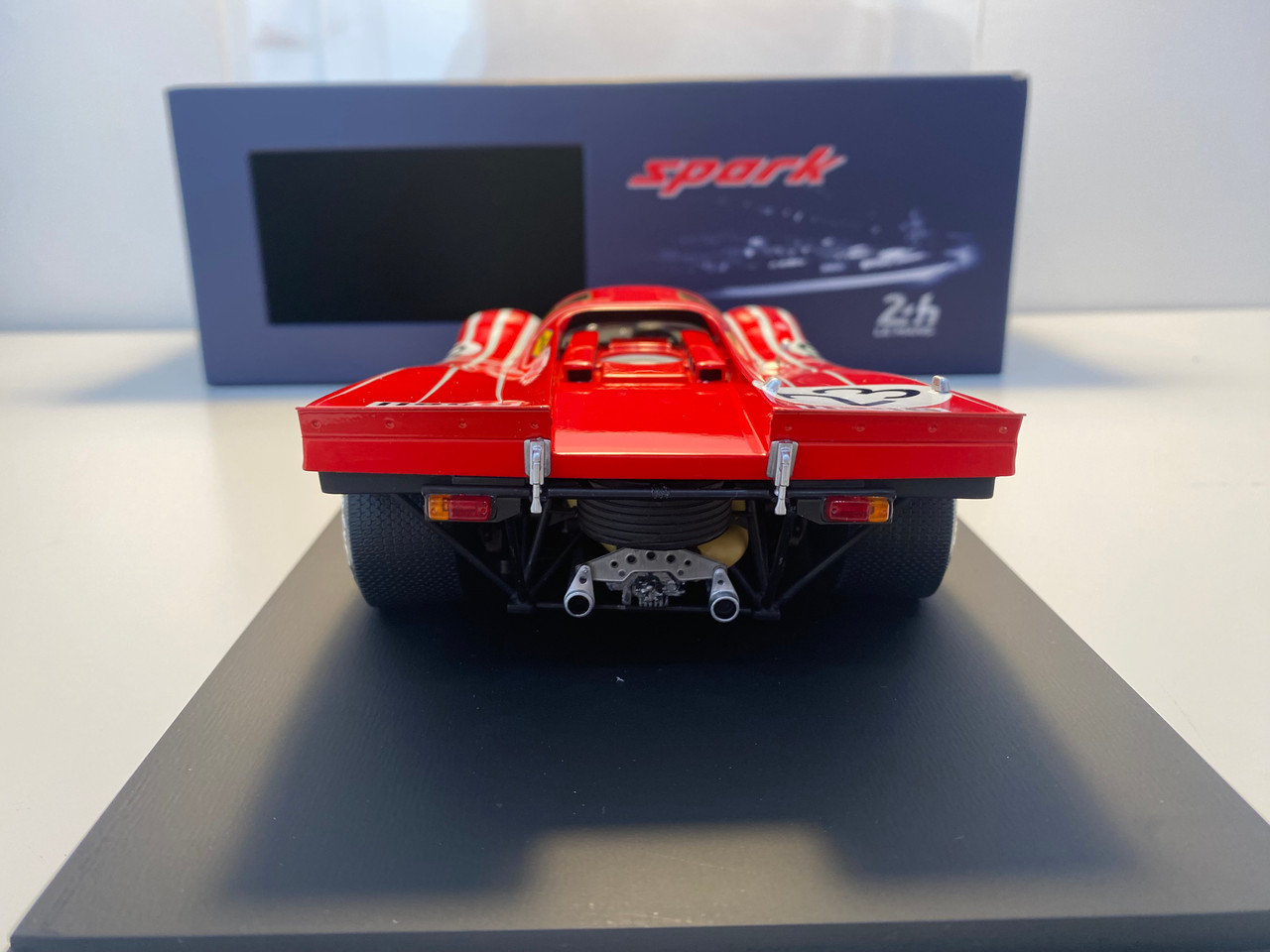 DEFECT AS-IS 1/18 Spark Porsche 917 K No.23 Winner 24H Le Mans 1970 R. Attwood - H. Herrmann Car Model
