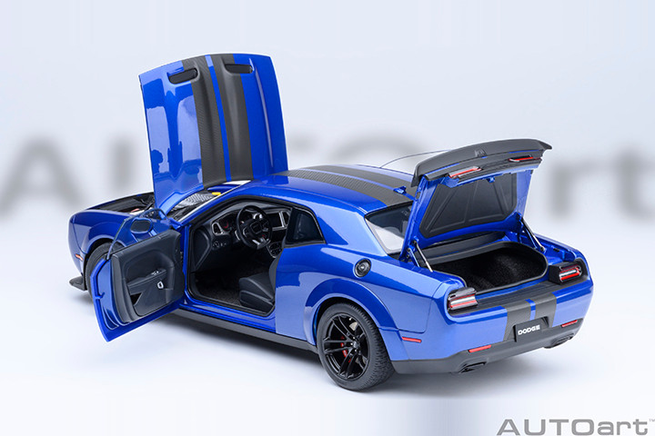 1/18 AUTOart 2022 Dodge Challenger SRT Jailbreak (Indigo Blue) Car Model