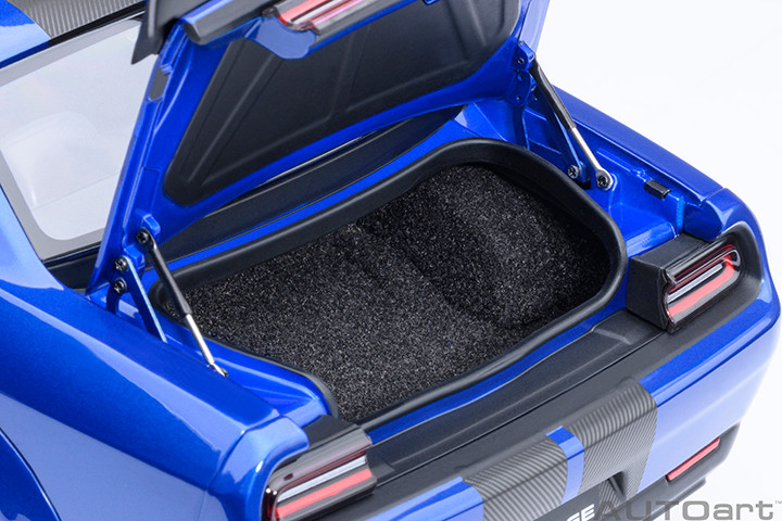 1/18 AUTOart 2022 Dodge Challenger SRT Jailbreak (Indigo Blue) Car Model
