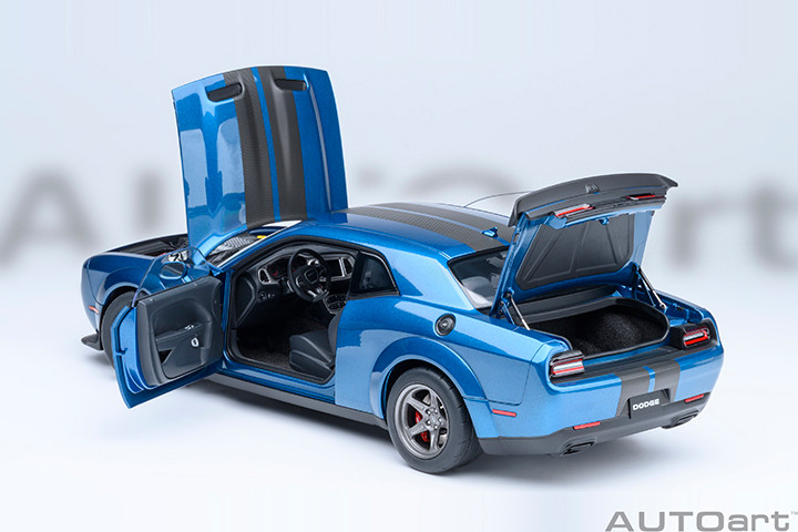 1/18 AUTOart 2023 Dodge Challenger SRT Super Stock (Frostbite Blue) Car Model