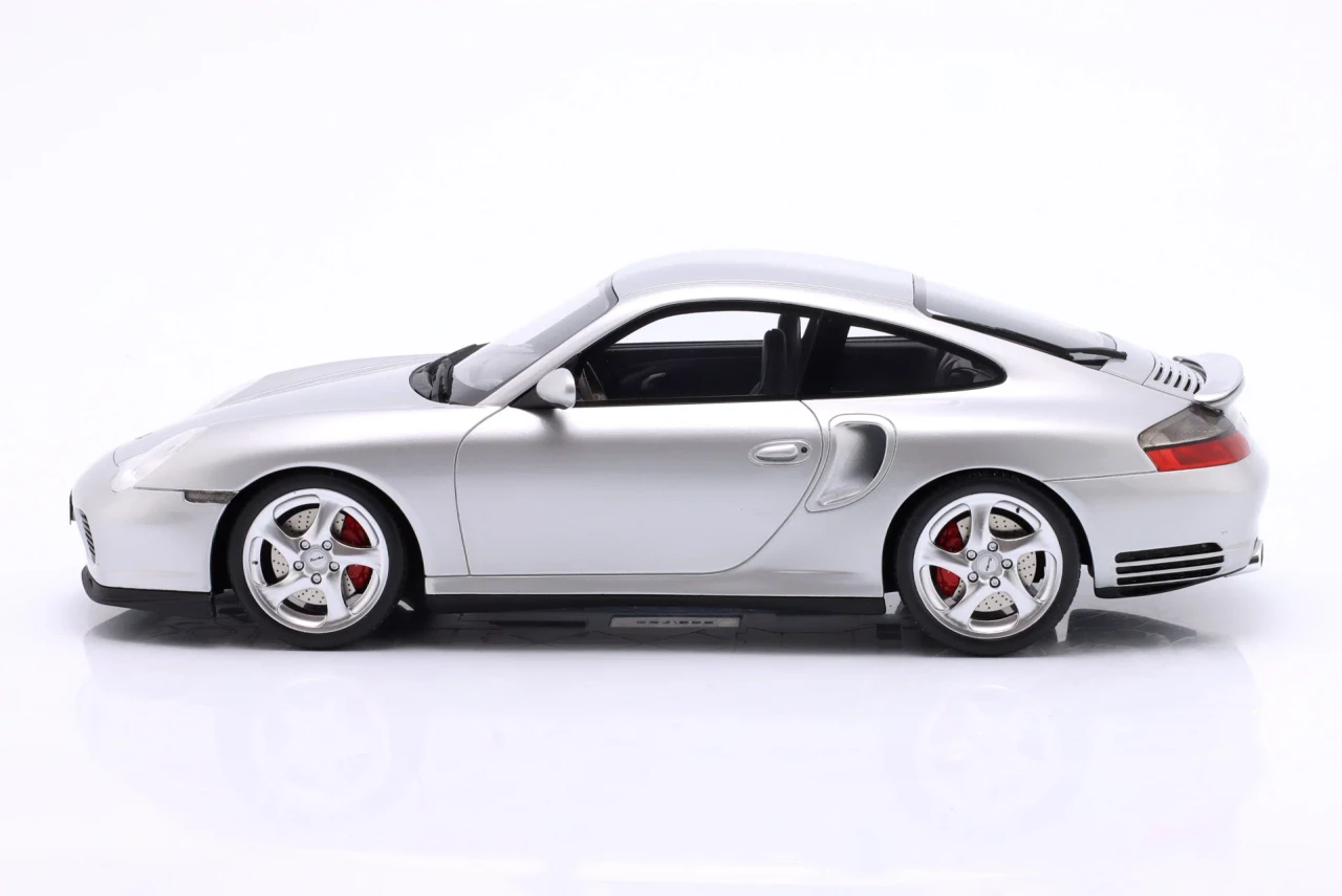 1/18 GT Spirit 2001 Porsche 911 (996.2) Turbo (Polar Silver) Car Model