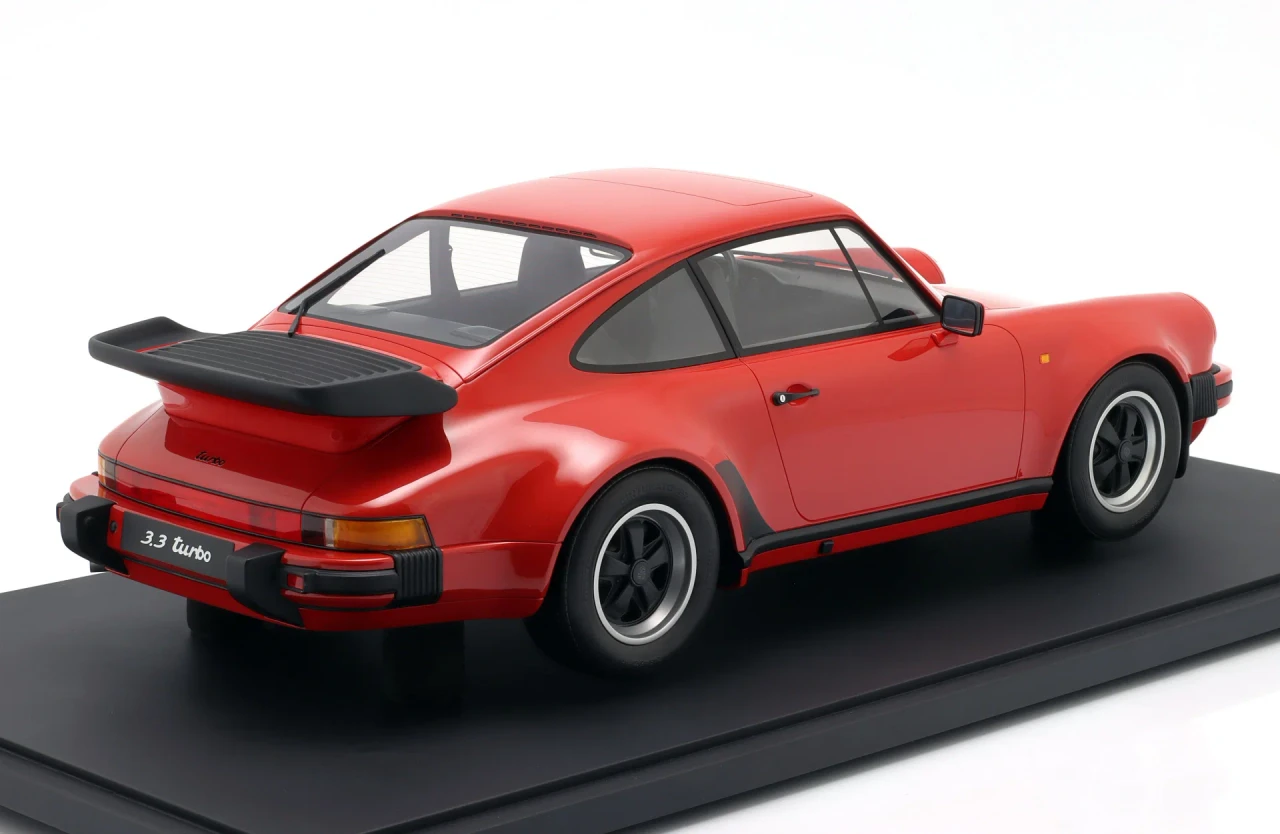 1/8 GT Spirit 1989 Porsche 911 (930) Turbo 3.3 (Indian Red) Car Model