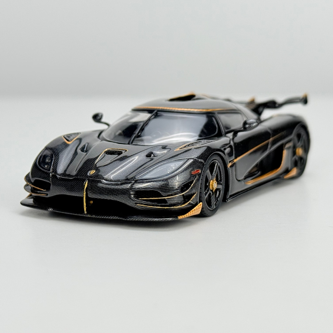 1/43 Frontiart Koenigsegg Agera RS Phoenix Carbon Gold Car Model