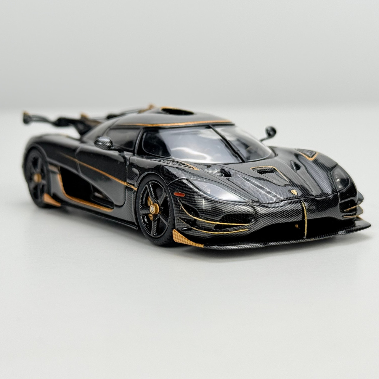 1/43 Frontiart Koenigsegg Agera RS Phoenix Carbon Gold Car Model
