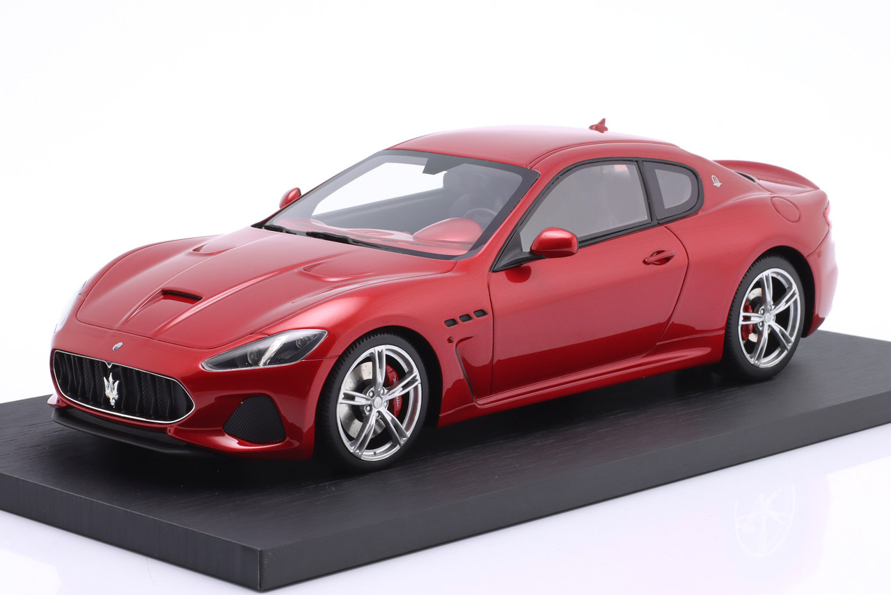 1/18 TrueScale 2017 Maserati GranTurismo (Red) Car Model