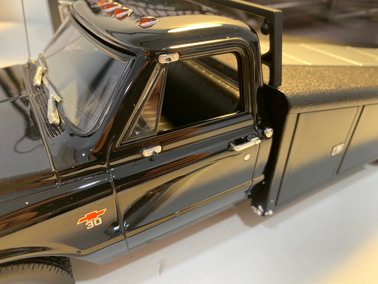 DAMAGED AS-IS 1/18 ACME 1967 Chevrolet C-30 C30 Ramp Truck (Gloss Black) Diecast Car Model Limited 500 Pieces