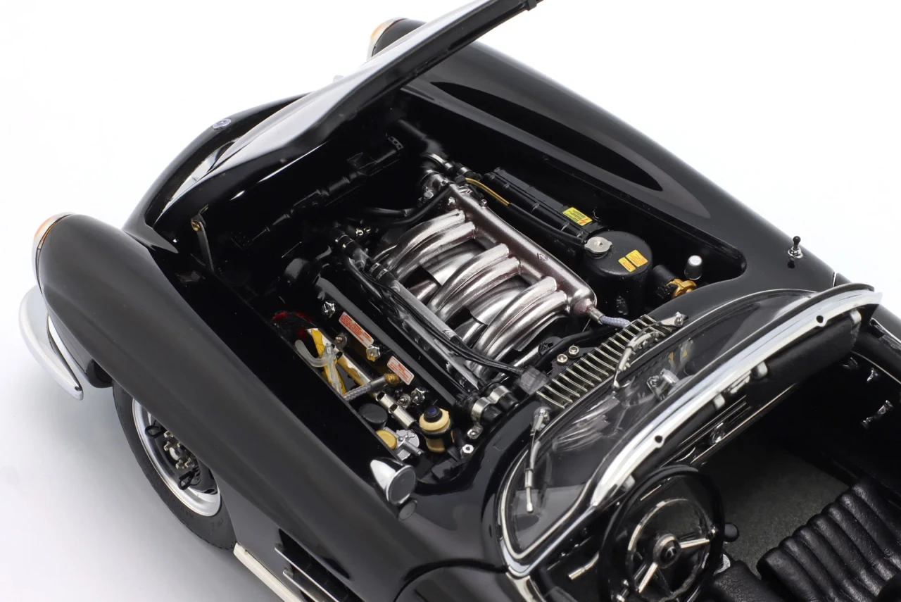 1/18 CMC Mercedes-Benz 300 SL W198 (Black) with Functional Side Windows Diecast Car Model