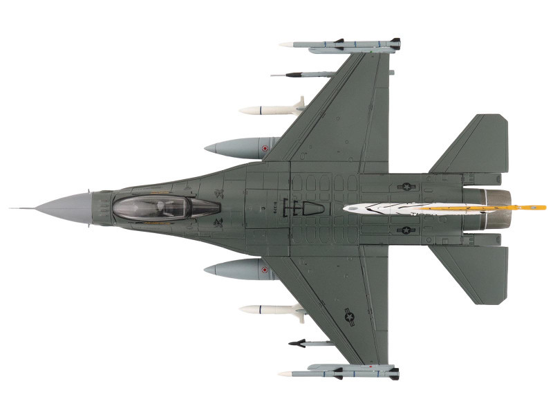 Lockheed F-16CM Fighting Falcon Fighter Aircraft "91-0379 Tiger Tiger 1 79th Fighter Squadron Shaw Air Force Base" (2023) United States Air Force "Air Power Series" 1/72 Diecast Model by Hobby Master