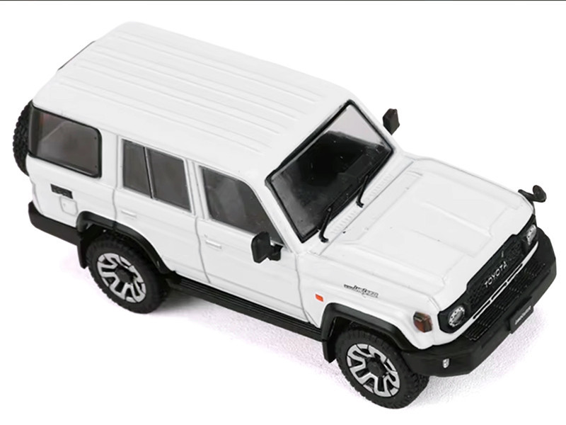 1/64 GCD 2023 Toyota Land Cruiser (J76) 4×4 Off Road (White) Diecast Car Model