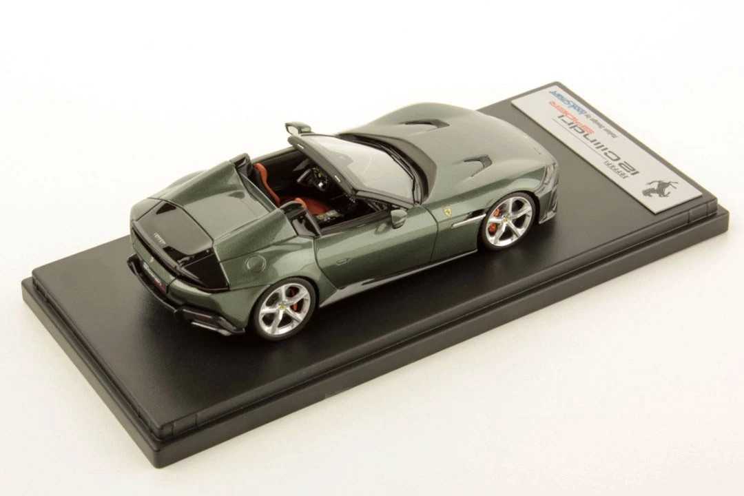 1/43 Looksmart 2024 Ferrari 12Cilindri Spider (Tuscany Green) Car Model