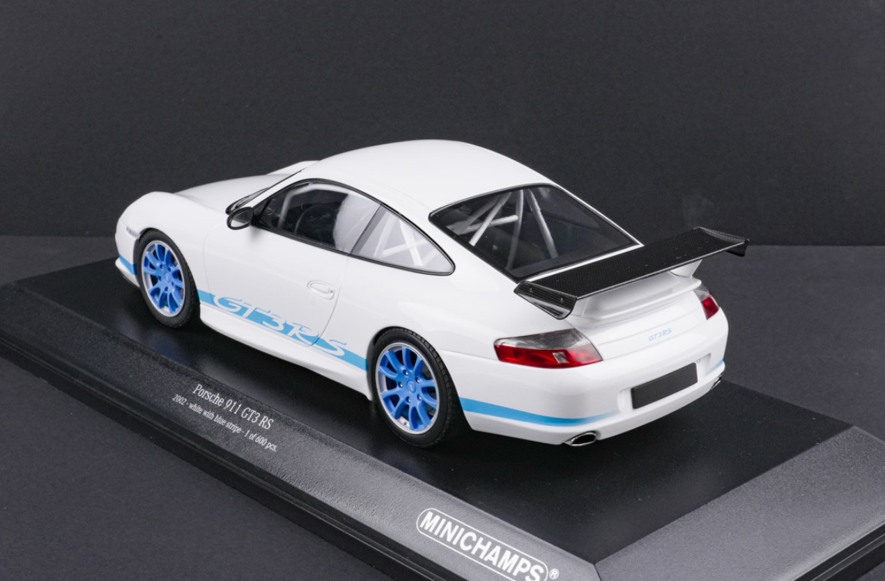 1/18 Minichamps 2002 Porsche 911 (996) GT3 RS (White & Blue) Diecast Car Model