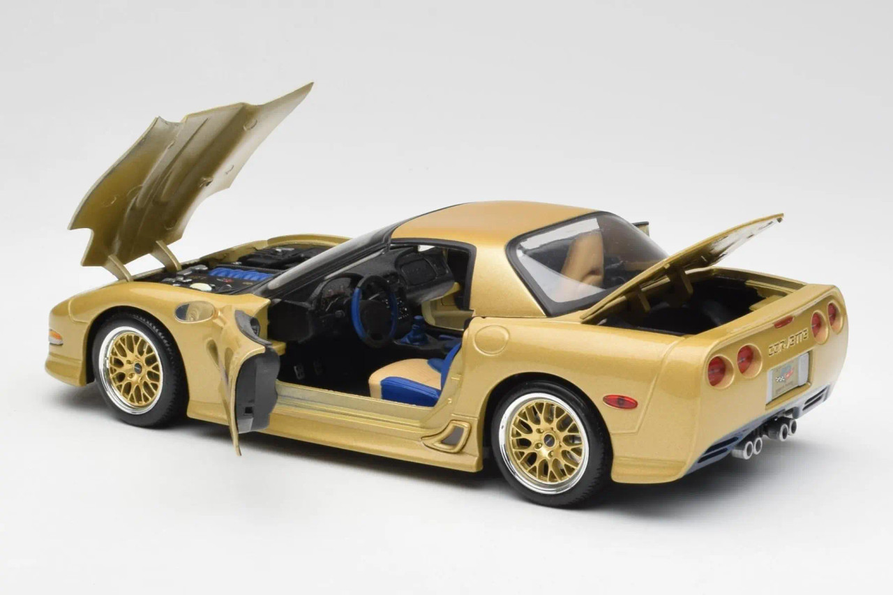 1/18 Maisto 2003 Chevrolet Corvette C5 Guldstrand Signature Edition (Gold) Diecast Car Model