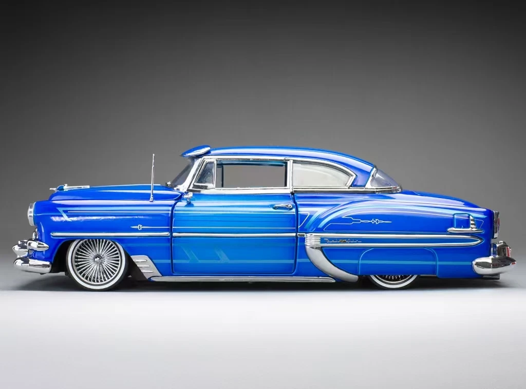 1/18 Sunstar 1954 Chevrolet Bel Air Hard Top Coupe Lowrider (Blue) with Moveable Suspension) Diecast Car Model
