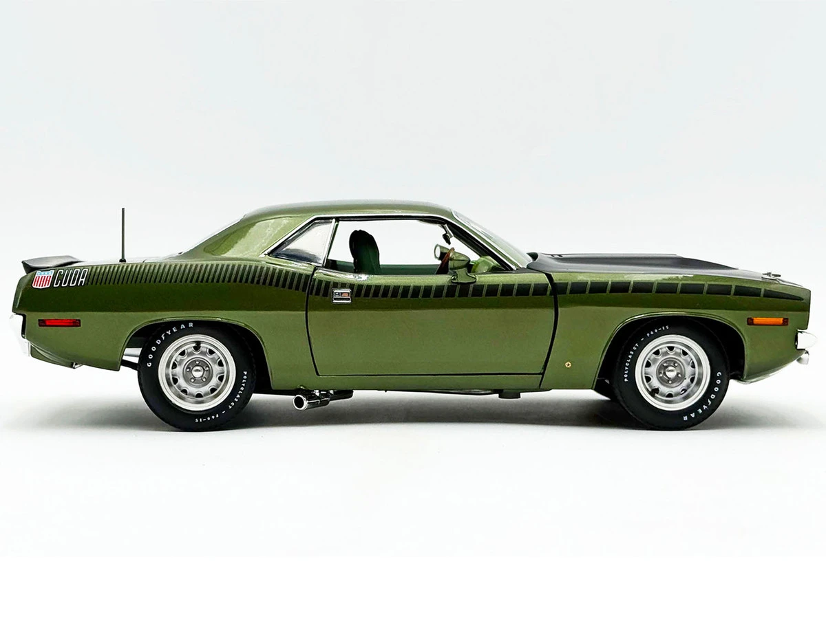 1/18 ACME 1970 Plymouth AAR Cuda Hard Top (Green) Diecast Car Model