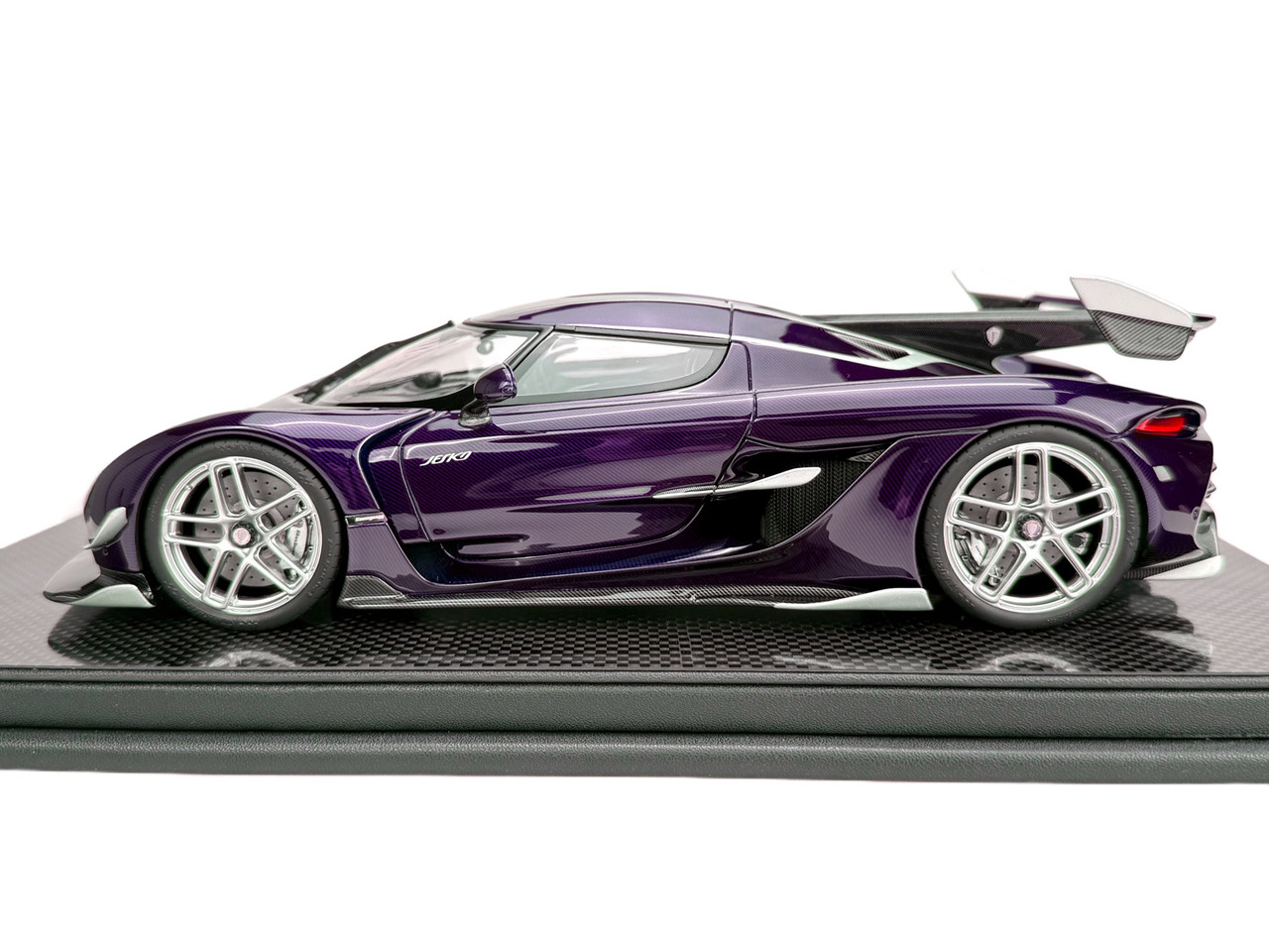 1/18 Frontiart Koenigsegg Jesko 7501 Purple Tinted Carbon Car Model Limited 100 Pieces