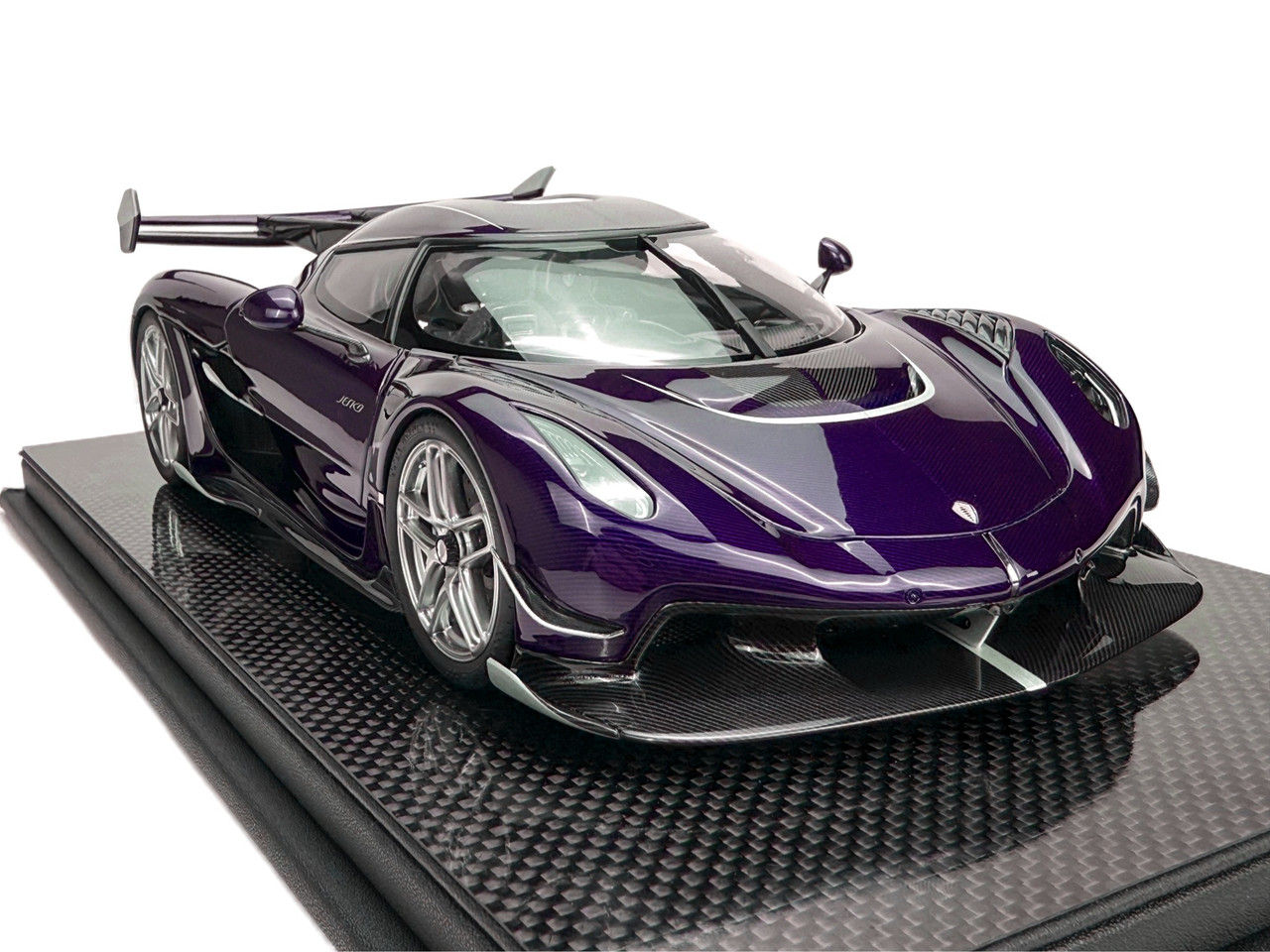1/18 Frontiart Koenigsegg Jesko 7501 Purple Tinted Carbon Car Model Limited 100 Pieces