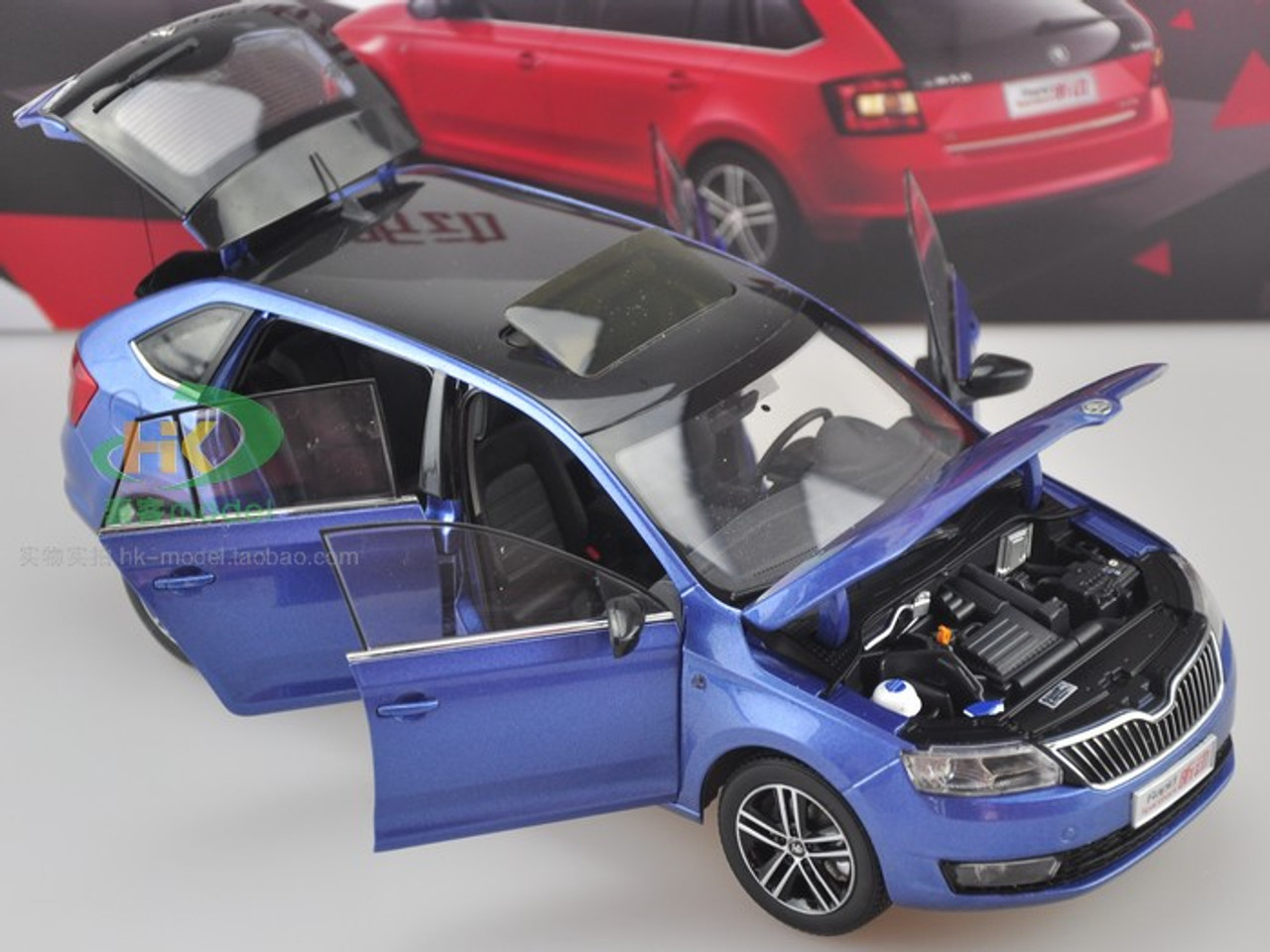 1/18 Dealer Edition SKODA RAPID SPACEBACK (Blue) Diecast Car Model