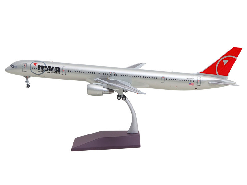 Boeing 757-300 Commercial Aircraft "Northwest Airlines" (N587NW) Silver with Red Tail "Gemini 200" Series 1/200 Diecast Model by GeminiJets
