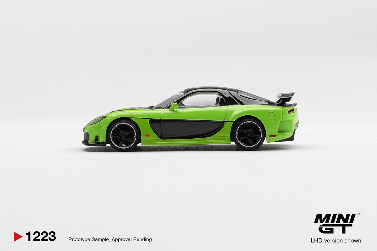 1/64 Mini GT Mazda RX-7 VeilSide Fortune7 (Green) Diecast Car Model
