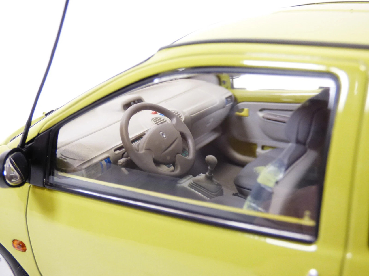 1/18 Norev 1998 Renault Twingo (Anis Yellow) Diecast Car Model