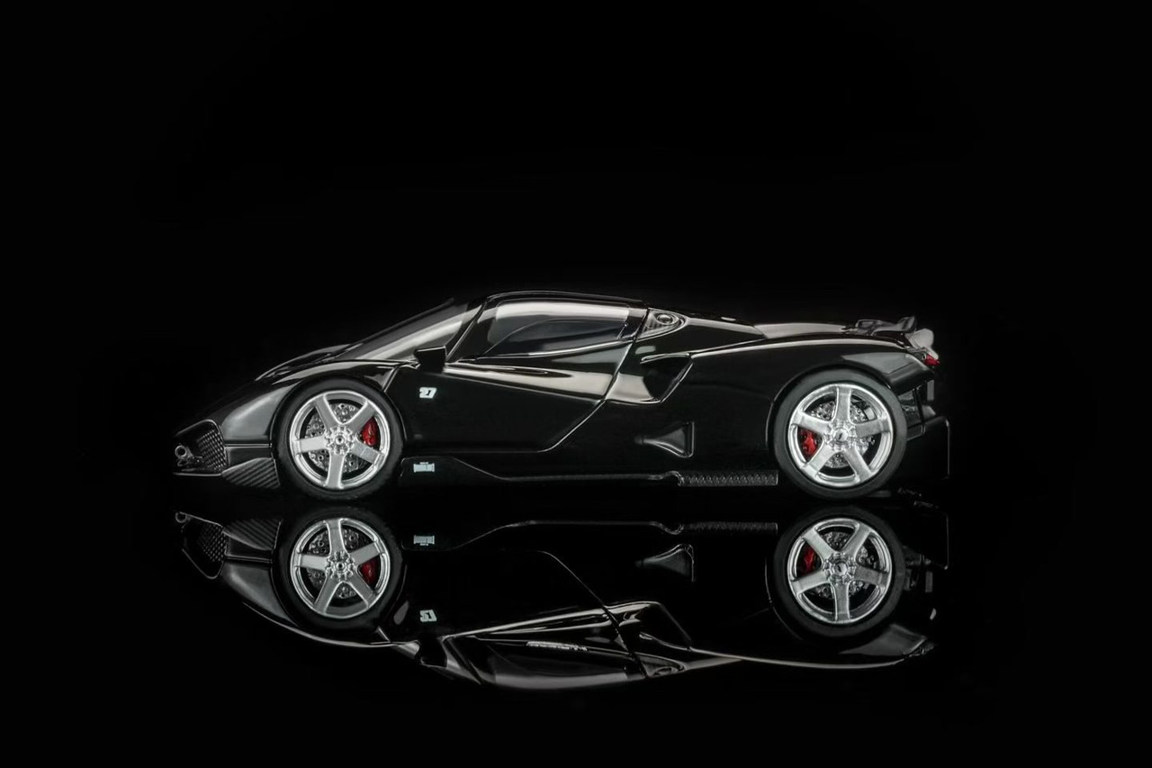 1/64 Motorhelix Nilu 27 (Water Park Black) Diecast Car Model