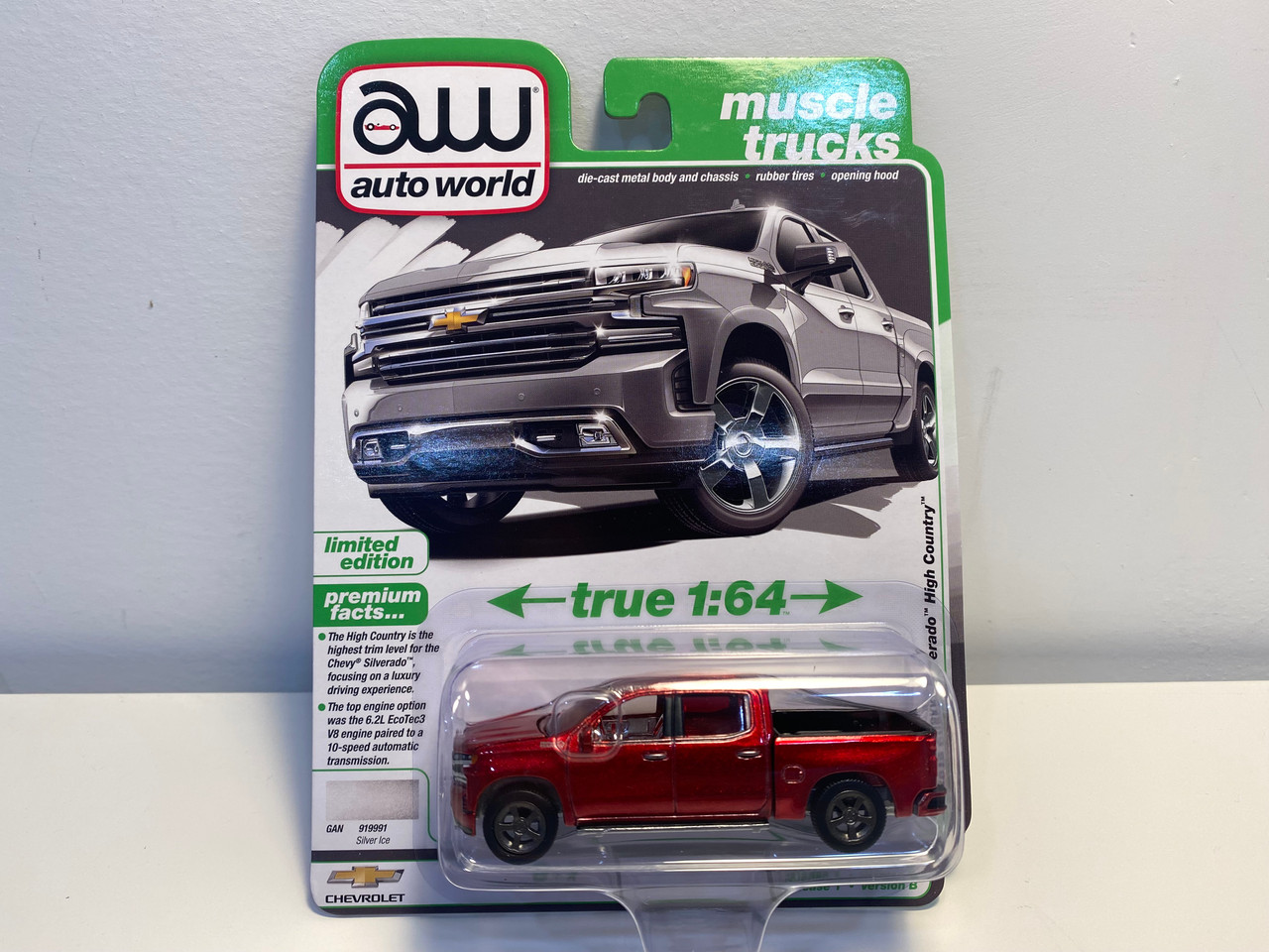 CHASE CAR 1/64 Auto World 2019 Chevrolet Silverado High Country Pickup Truck (Red Metallic) Diecast Car Model