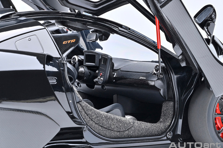 1/18 AUTOart McLaren Senna GTR (Onyx Black) Car Model