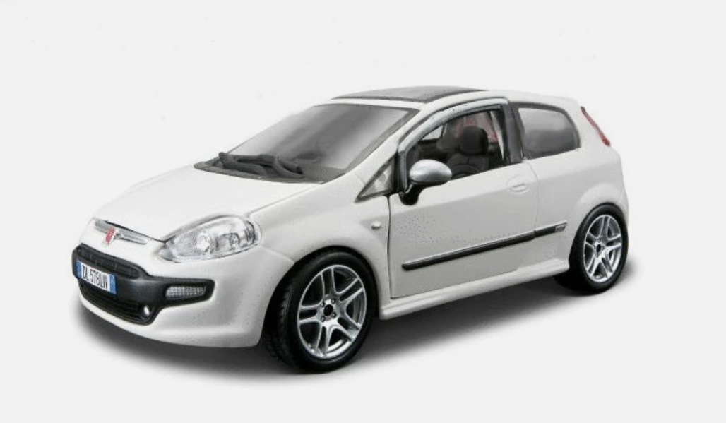 1/24 BBurago Fiat Punto Evo (White) Diecast Car Model