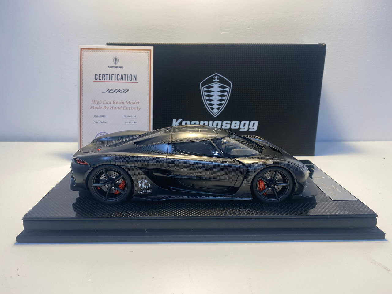 DAMAGED AS-IS 1/18 Frontiart Koenigsegg Jesko 7286 Carbon Black Car Model