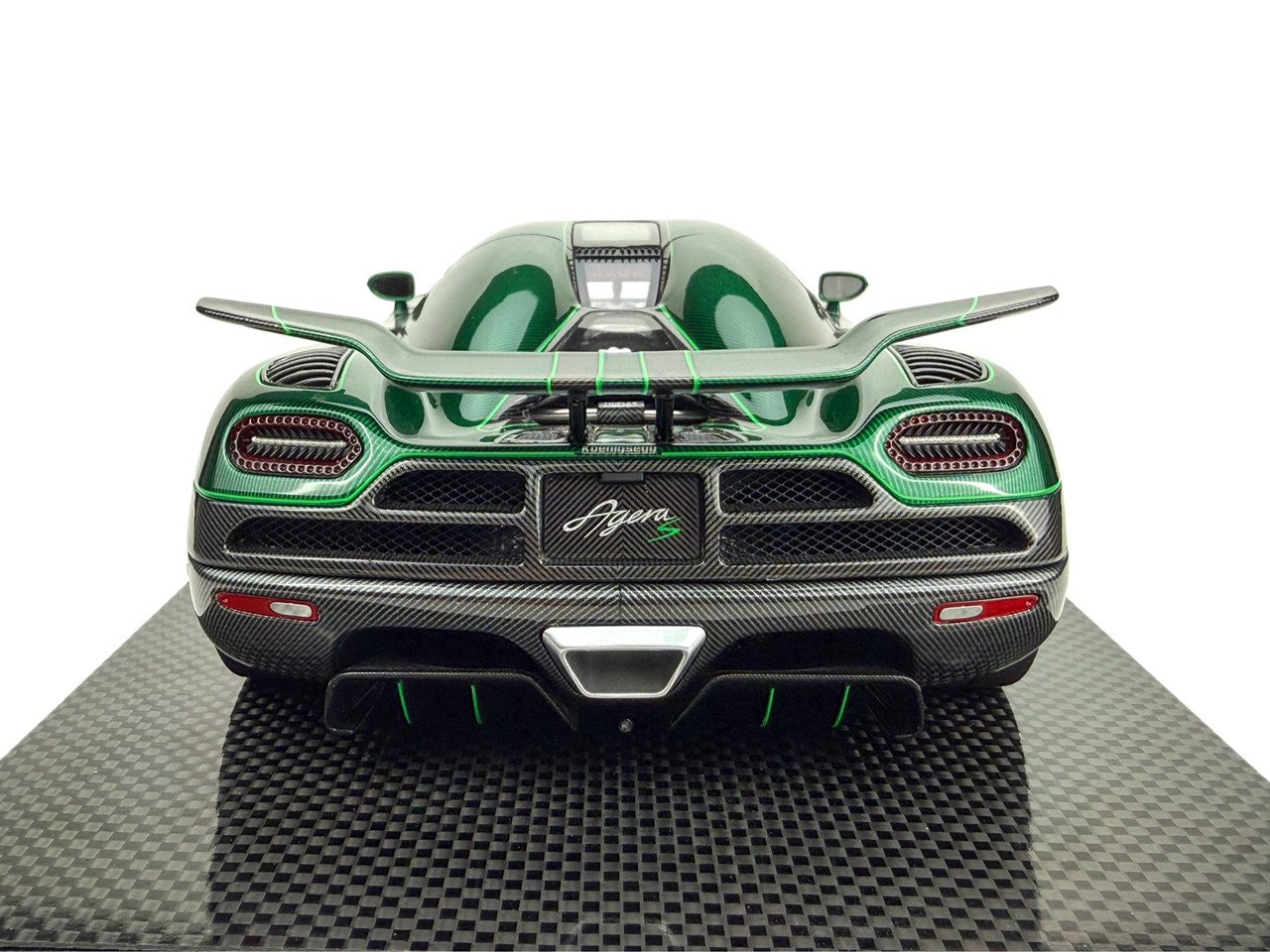 レイ。 1/18 Frontiart Koenigsegg Agera S Goblin Green Carbon Full Open